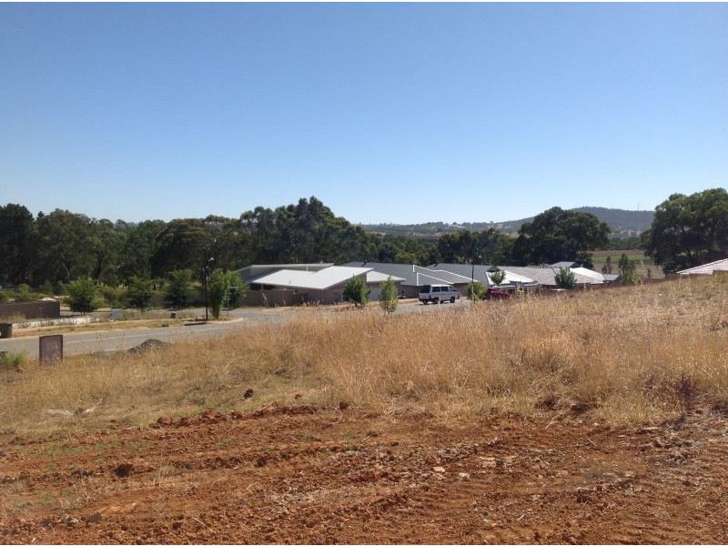 61 Douglas Drive, Mount Barker SA 5251