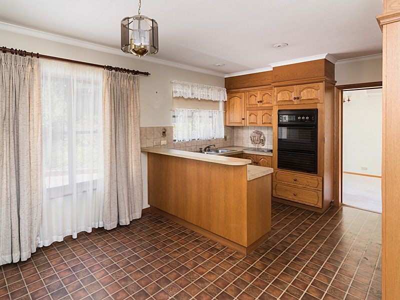 2 Chapman Crescent, Mount Barker SA 5251