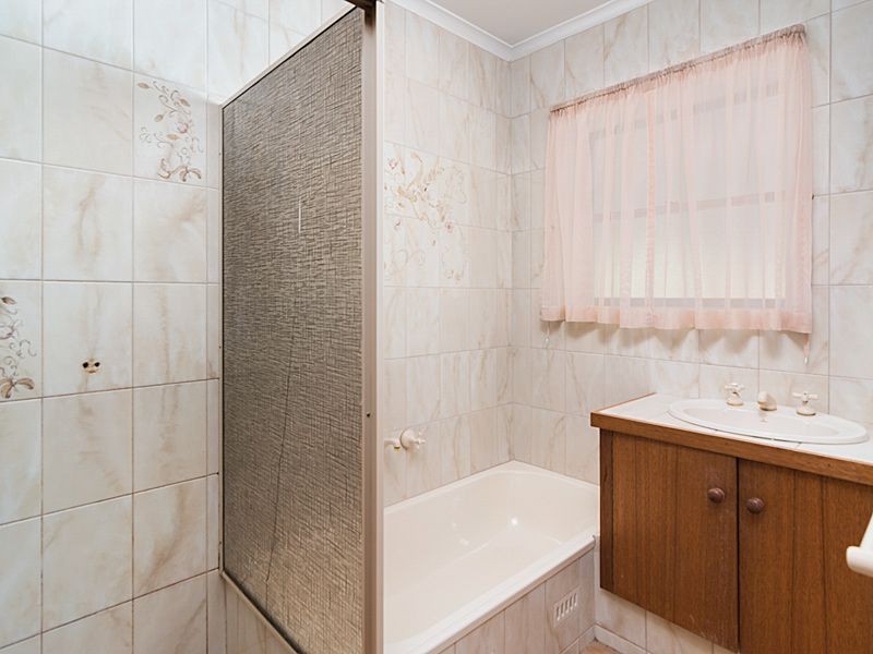 2 Chapman Crescent, Mount Barker SA 5251
