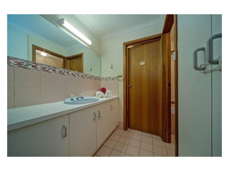 13 Debenham Court, Greenwith SA 5125