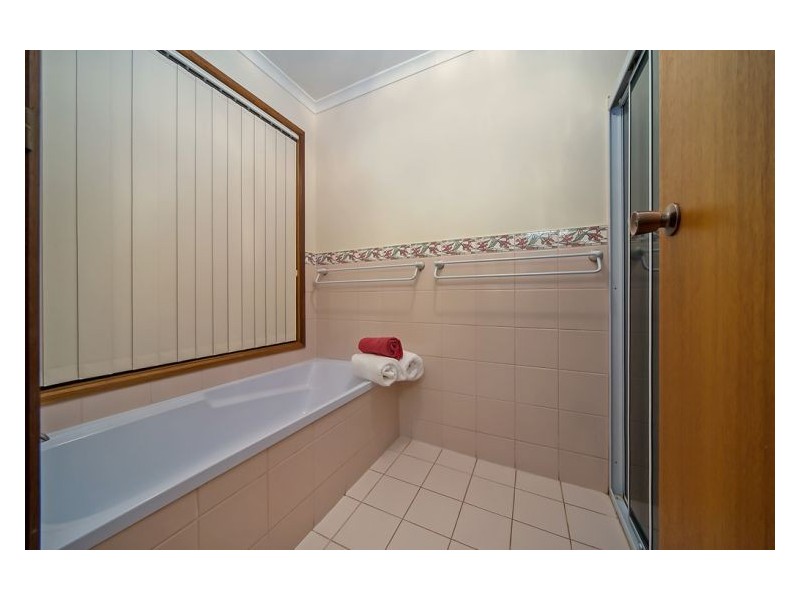 13 Debenham Court, Greenwith SA 5125