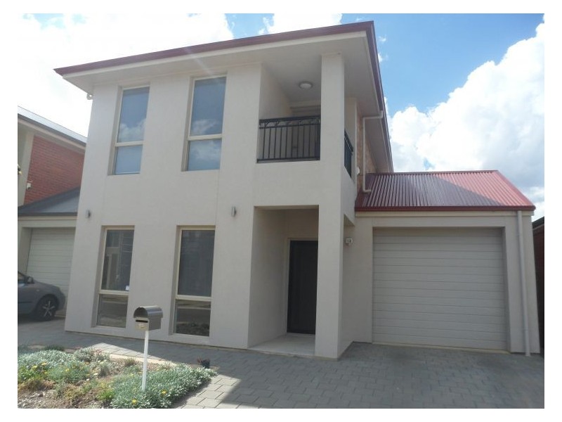 12 Macmillan Avenue, Mawson Lakes SA 5095