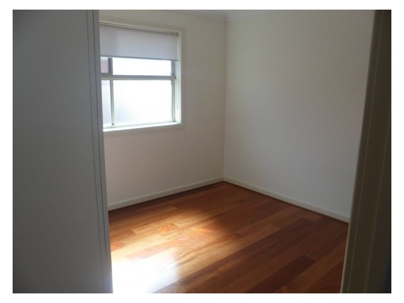 12 Macmillan Avenue, Mawson Lakes SA 5095