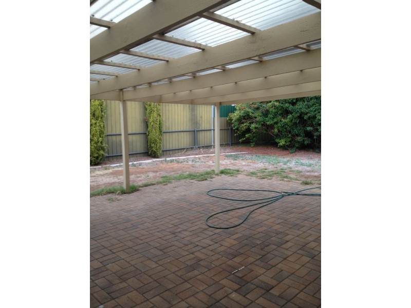 18 Bolivia Crescent, Paralowie SA 5108