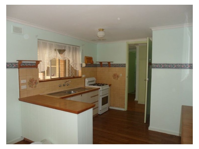 10 Leichardt Avenue, Ingle Farm SA 5098