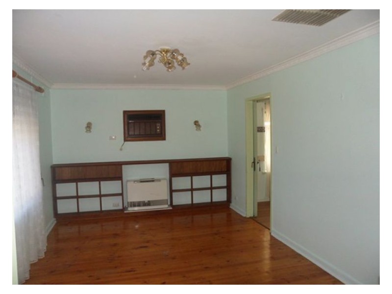 10 Leichardt Avenue, Ingle Farm SA 5098