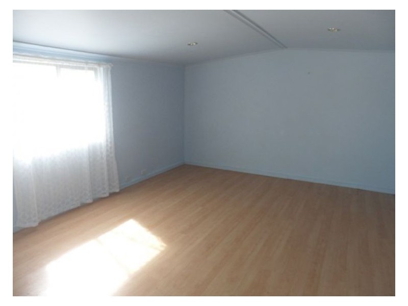 10 Leichardt Avenue, Ingle Farm SA 5098