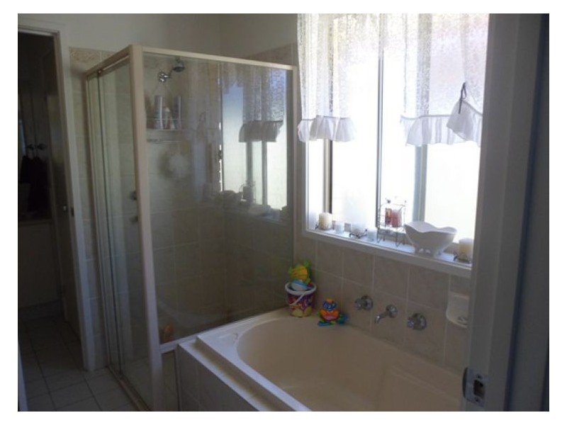 10 Martinwood Close, Burton SA 5110