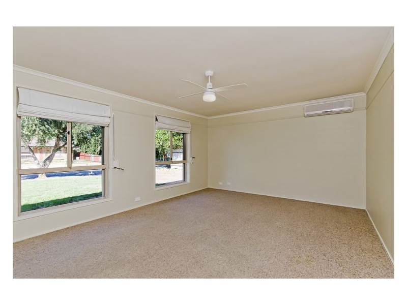 23 Oak Avenue, Burton SA 5110