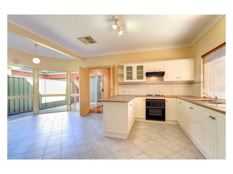 31 Stoneybrook Drive, Paradise SA 5075