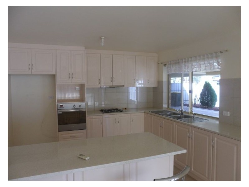 27 Condor Avenue, Burton SA 5110