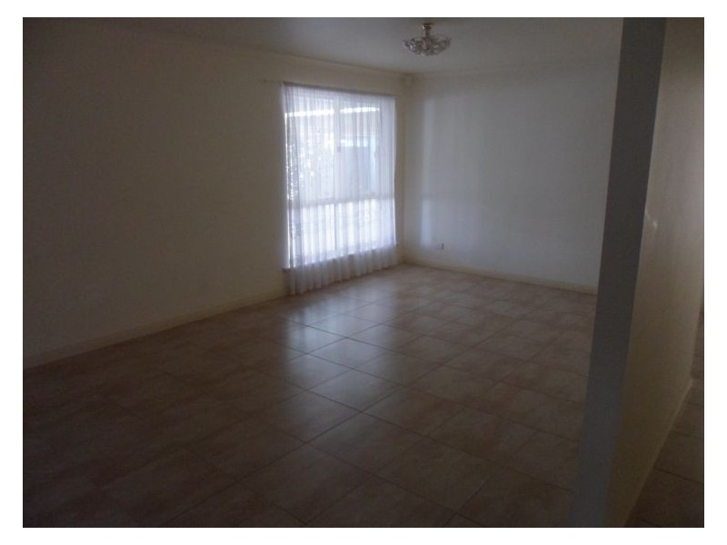 27 Condor Avenue, Burton SA 5110