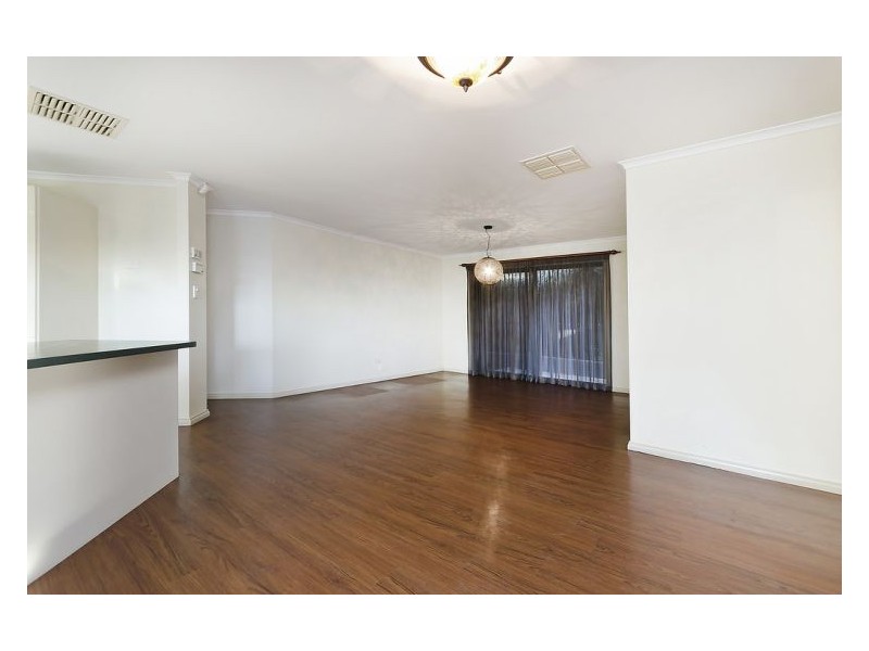 9 Brackenmoor Close, Hillbank SA 5112