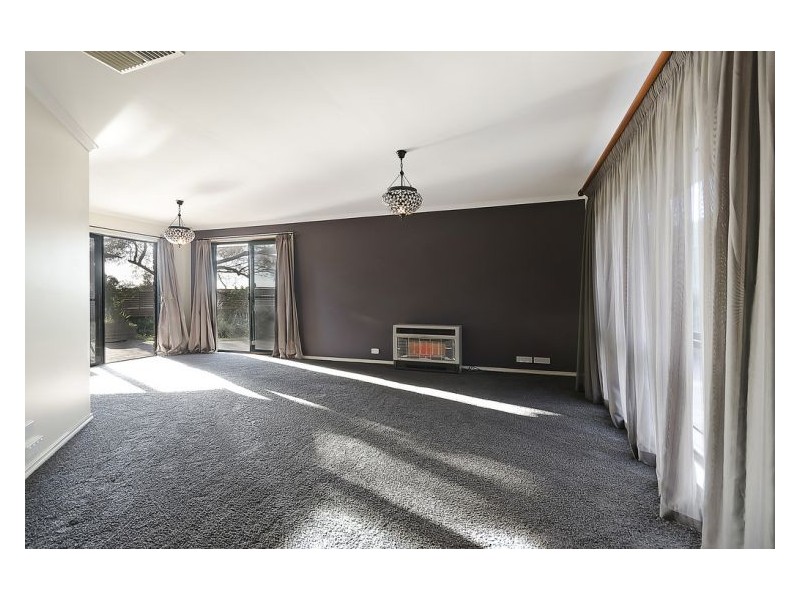 9 Brackenmoor Close, Hillbank SA 5112