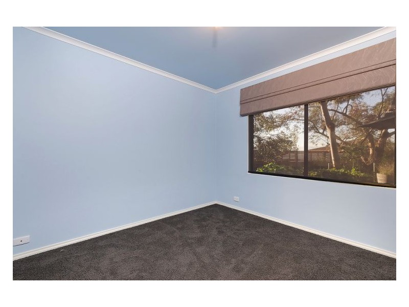 9 Brackenmoor Close, Hillbank SA 5112