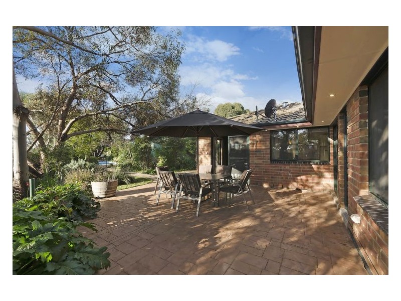 9 Brackenmoor Close, Hillbank SA 5112