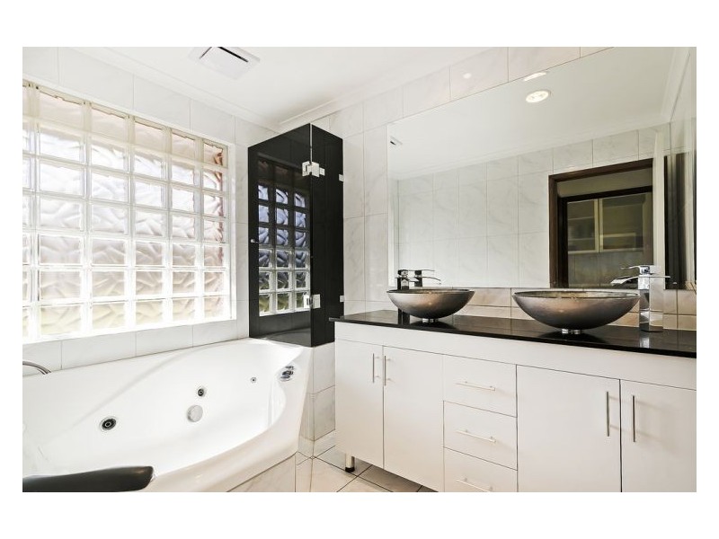 7 Chelmsford Avenue, Salisbury Heights SA 5109