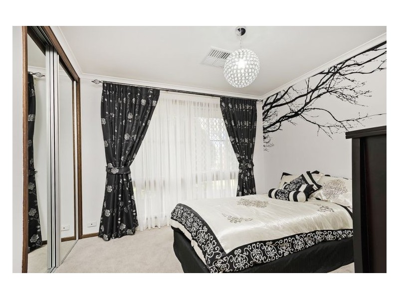 7 Chelmsford Avenue, Salisbury Heights SA 5109