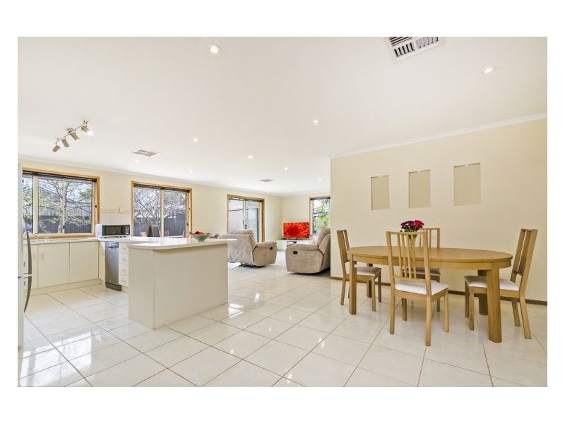16 Buttercup Grove, Blakeview SA 5114