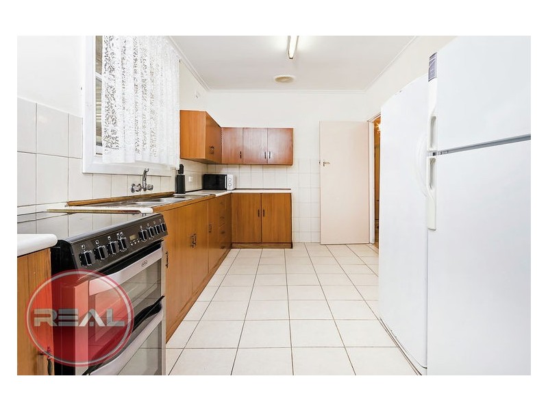 36 Wallace Road, Elizabeth Vale SA 5112