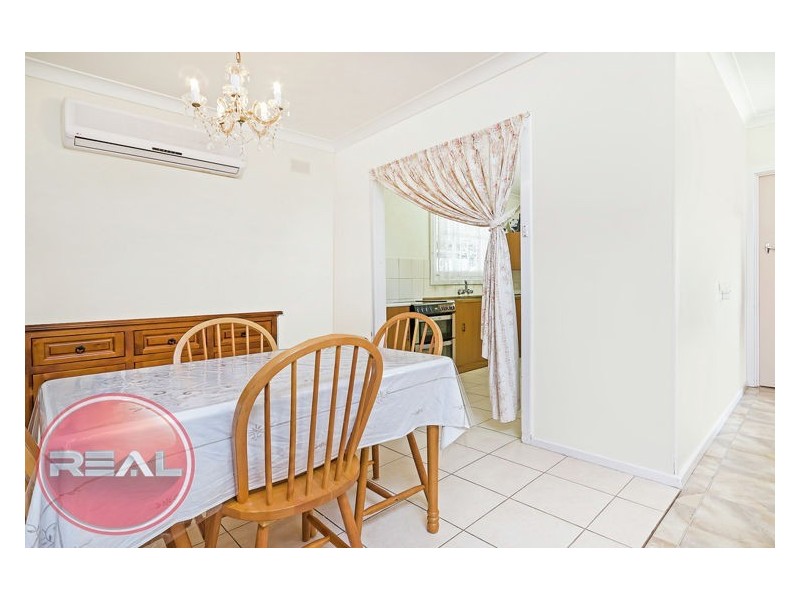 36 Wallace Road, Elizabeth Vale SA 5112