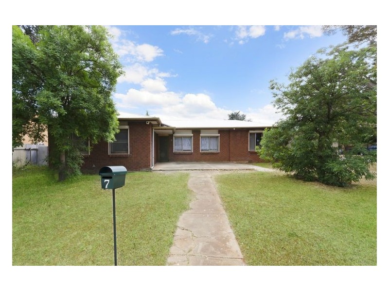 7 Thompson Street, Elizabeth South SA 5112
