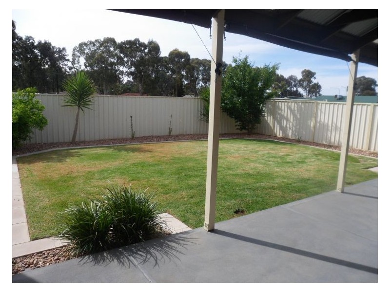 9 Napoleon Court, Paralowie SA 5108