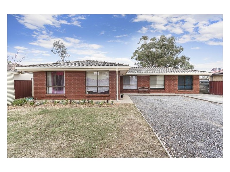 25 Bond Avenue, Burton SA 5110