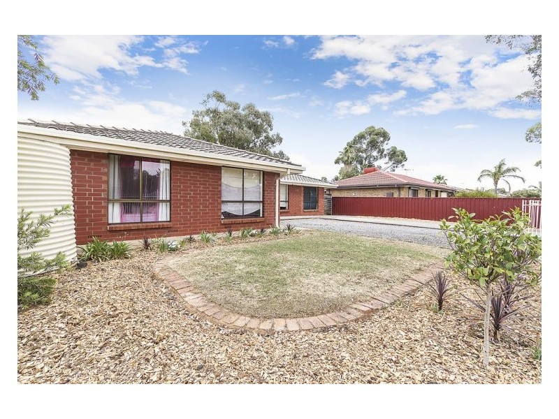 25 Bond Avenue, Burton SA 5110