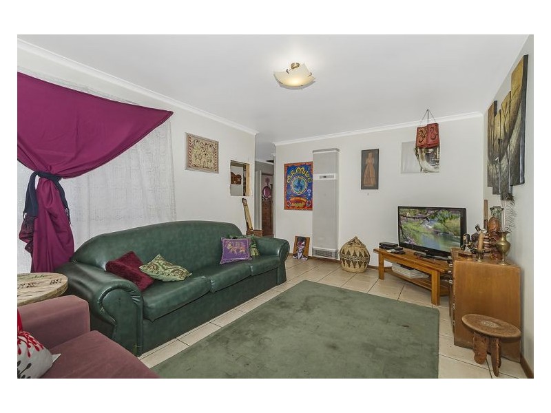 25 Bond Avenue, Burton SA 5110