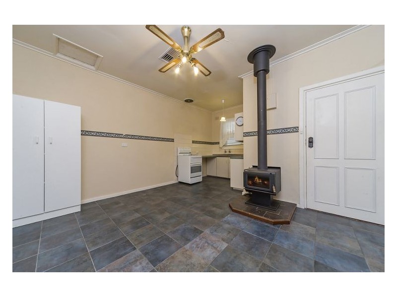 26 Burcombe Street, Elizabeth Vale SA 5112