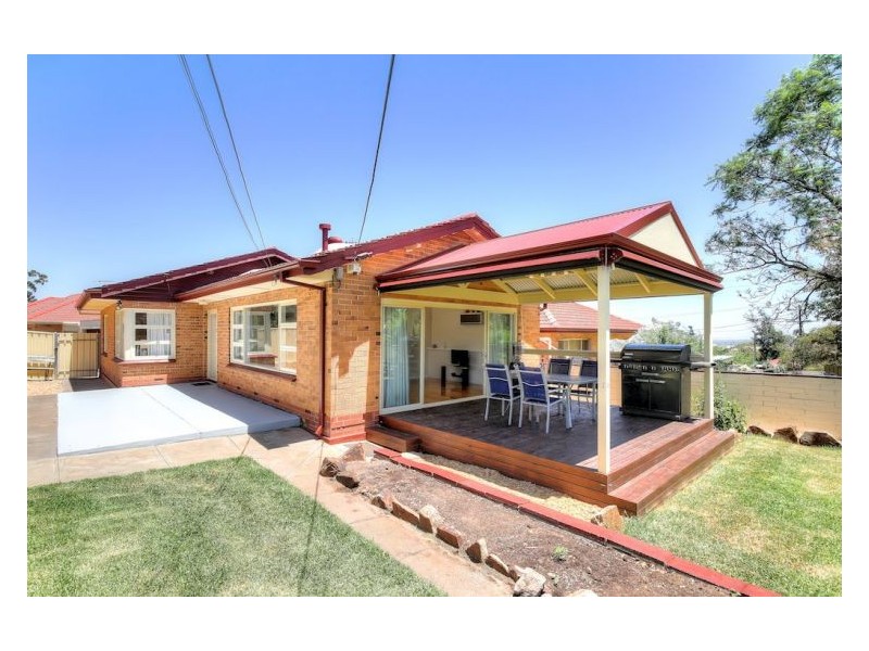7 Miller Avenue, Para Hills SA 5096