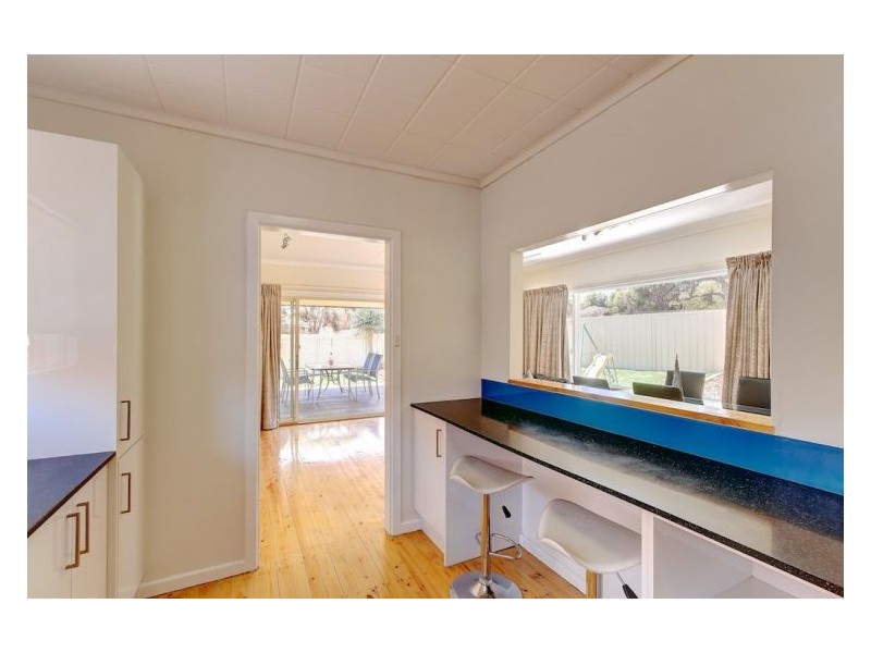 7 Miller Avenue, Para Hills SA 5096