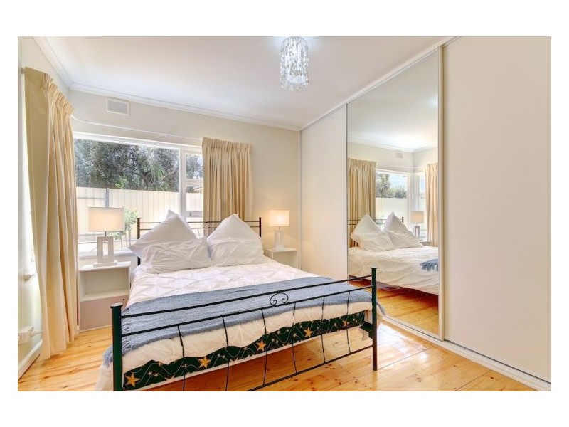 7 Miller Avenue, Para Hills SA 5096