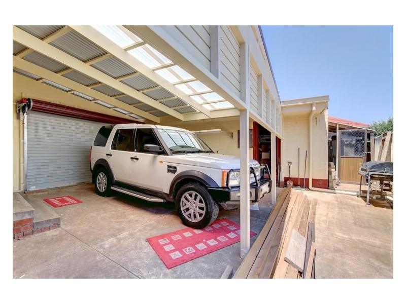 7 Miller Avenue, Para Hills SA 5096