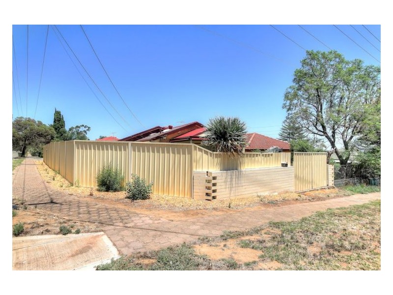 7 Miller Avenue, Para Hills SA 5096