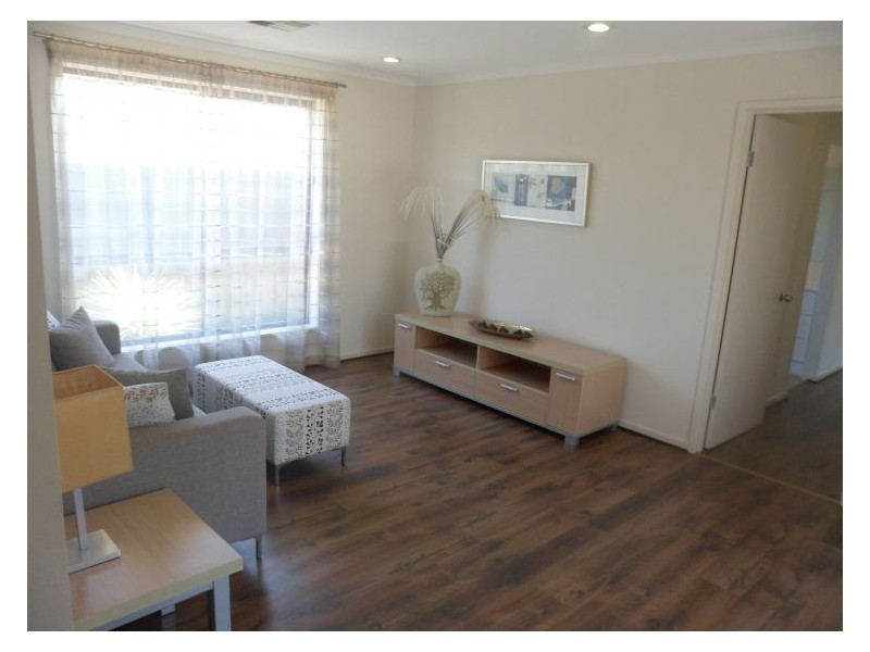 1 jindabyne street, Andrews Farm SA 5114