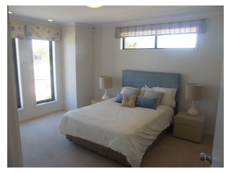 1 jindabyne street, Andrews Farm SA 5114