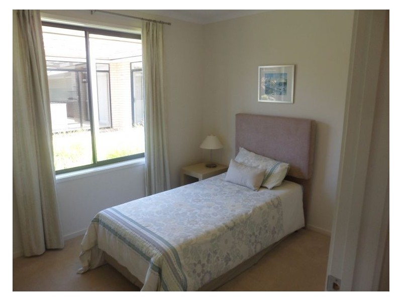 1 jindabyne street, Andrews Farm SA 5114