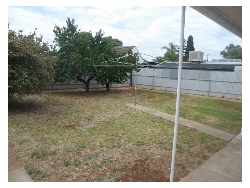 14 Daphne Road, Salisbury East SA 5109