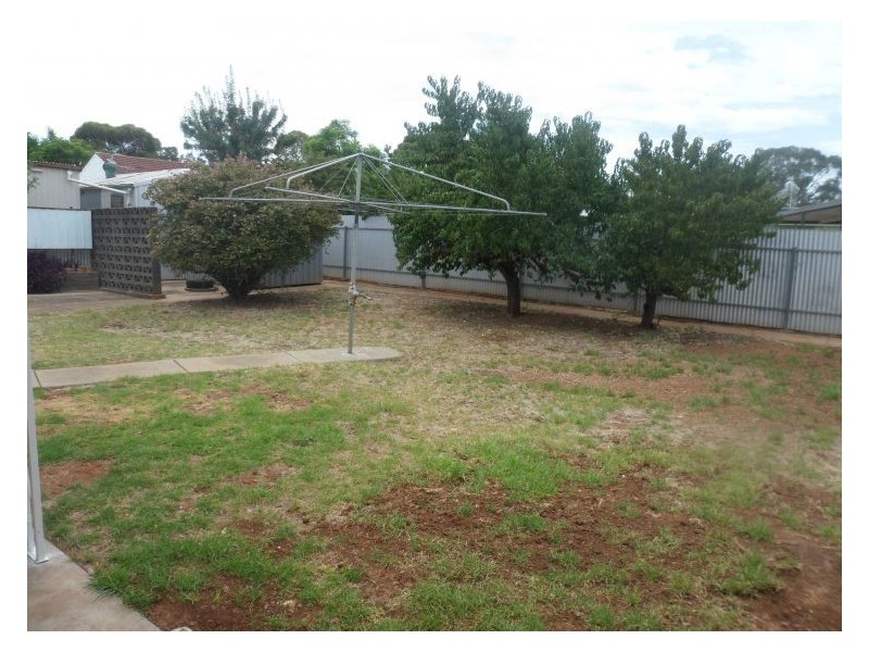 14 Daphne Road, Salisbury East SA 5109