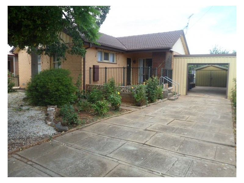 8 Lindsay Street, Elizabeth Downs SA 5113