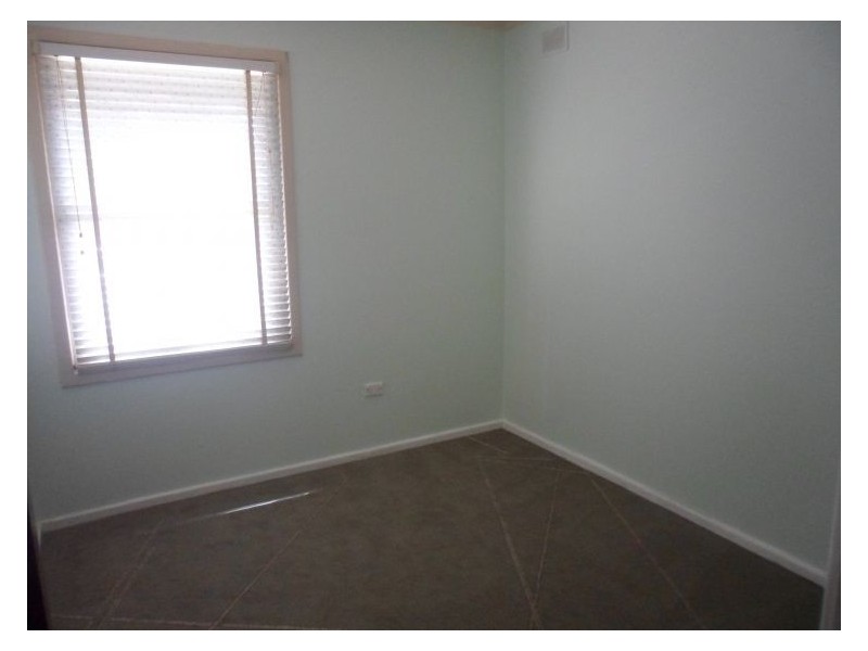 8 Lindsay Street, Elizabeth Downs SA 5113