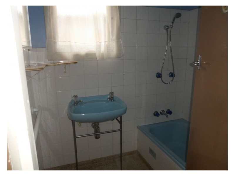 8 Lindsay Street, Elizabeth Downs SA 5113