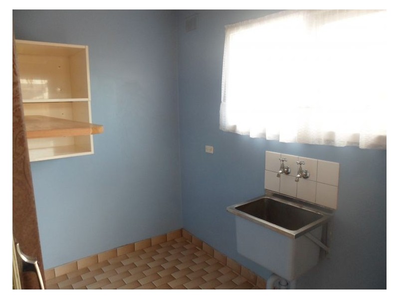 8 Lindsay Street, Elizabeth Downs SA 5113