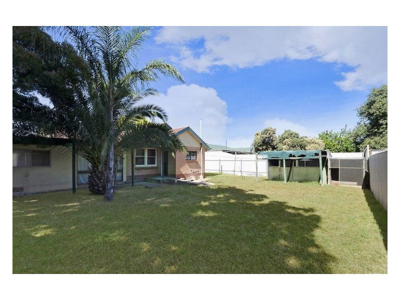 17 Crittenden Road, Smithfield Plains SA 5114