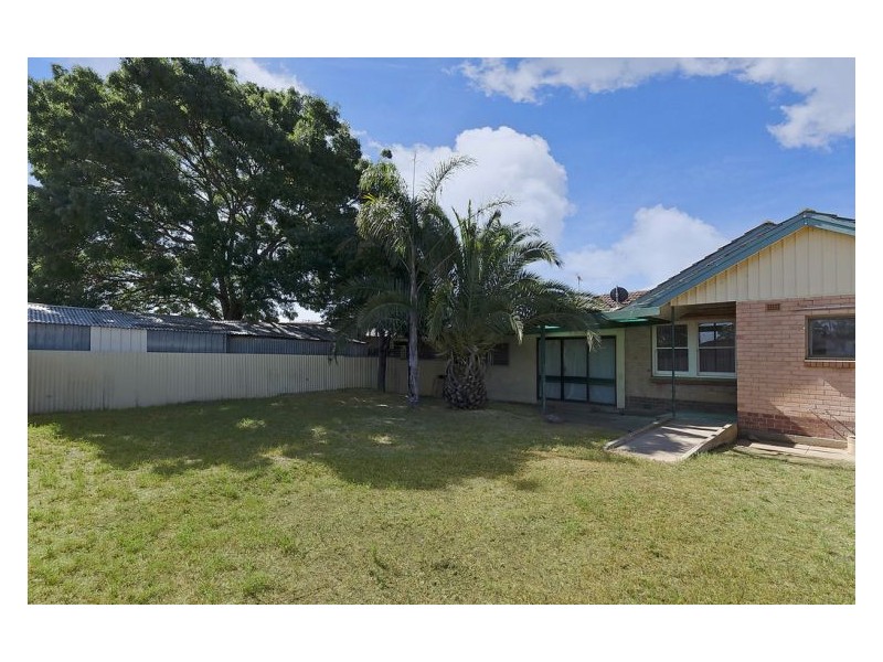 17 Crittenden Road, Smithfield Plains SA 5114