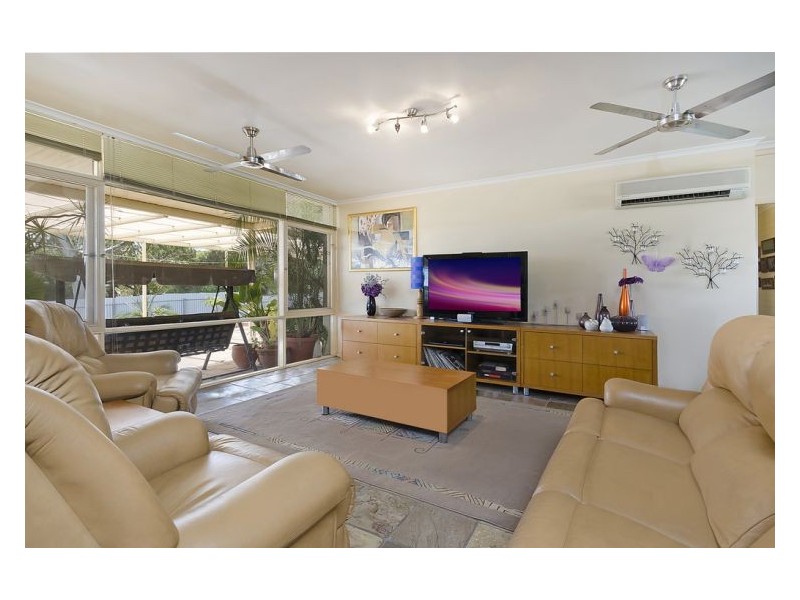 4 Sherley Drive, Para Hills SA 5096