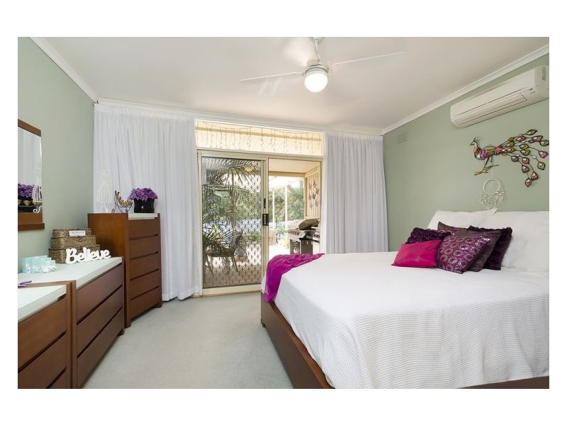 4 Sherley Drive, Para Hills SA 5096