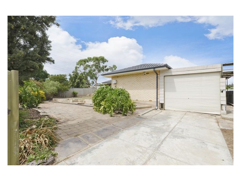 1 Buckingham Drive, Salisbury East SA 5109